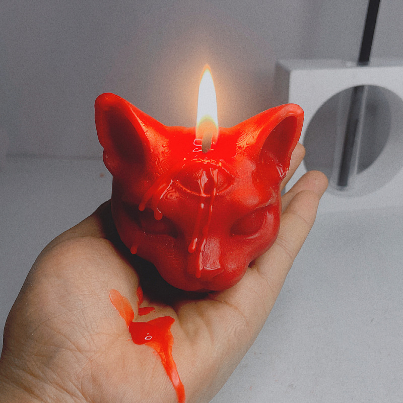 Garden Fragrance Three Eyed Cat Candle